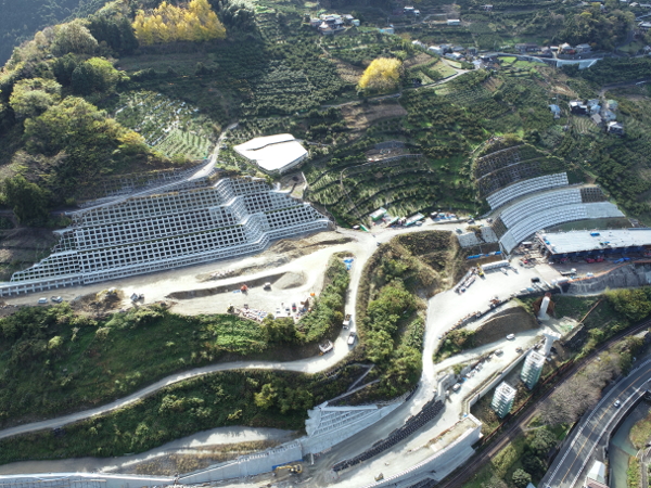 地域高規格道路整備工事